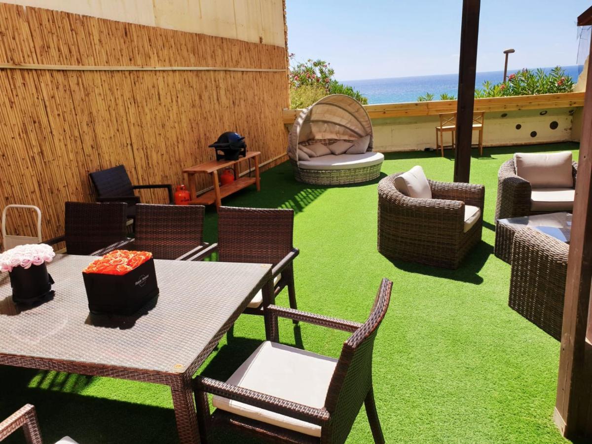 Magic On The Sea-Suites With A Private Jacuzzi And A Private Sea View Netánja Kültér fotó
