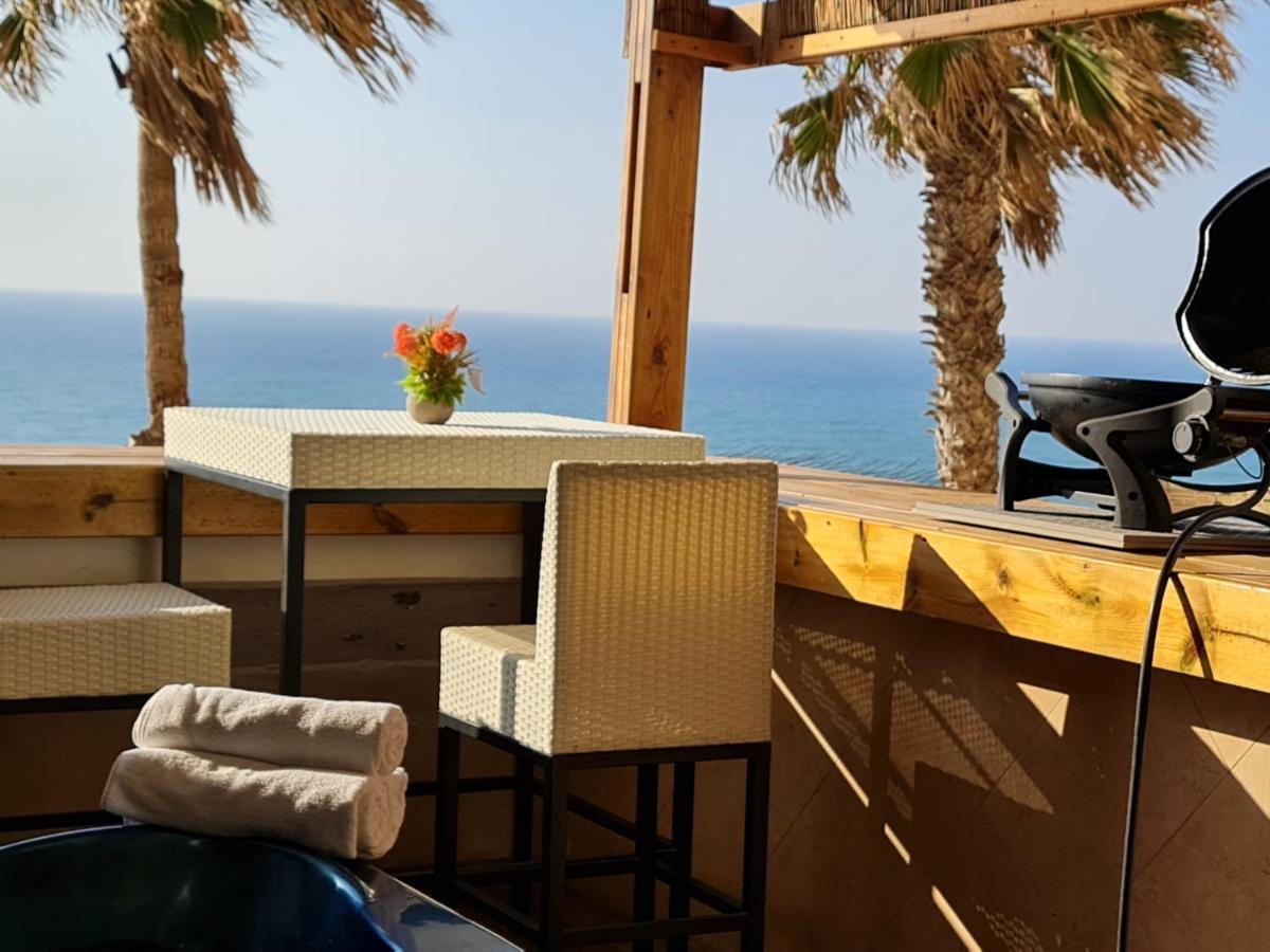 Magic On The Sea-Suites With A Private Jacuzzi And A Private Sea View Netánja Kültér fotó