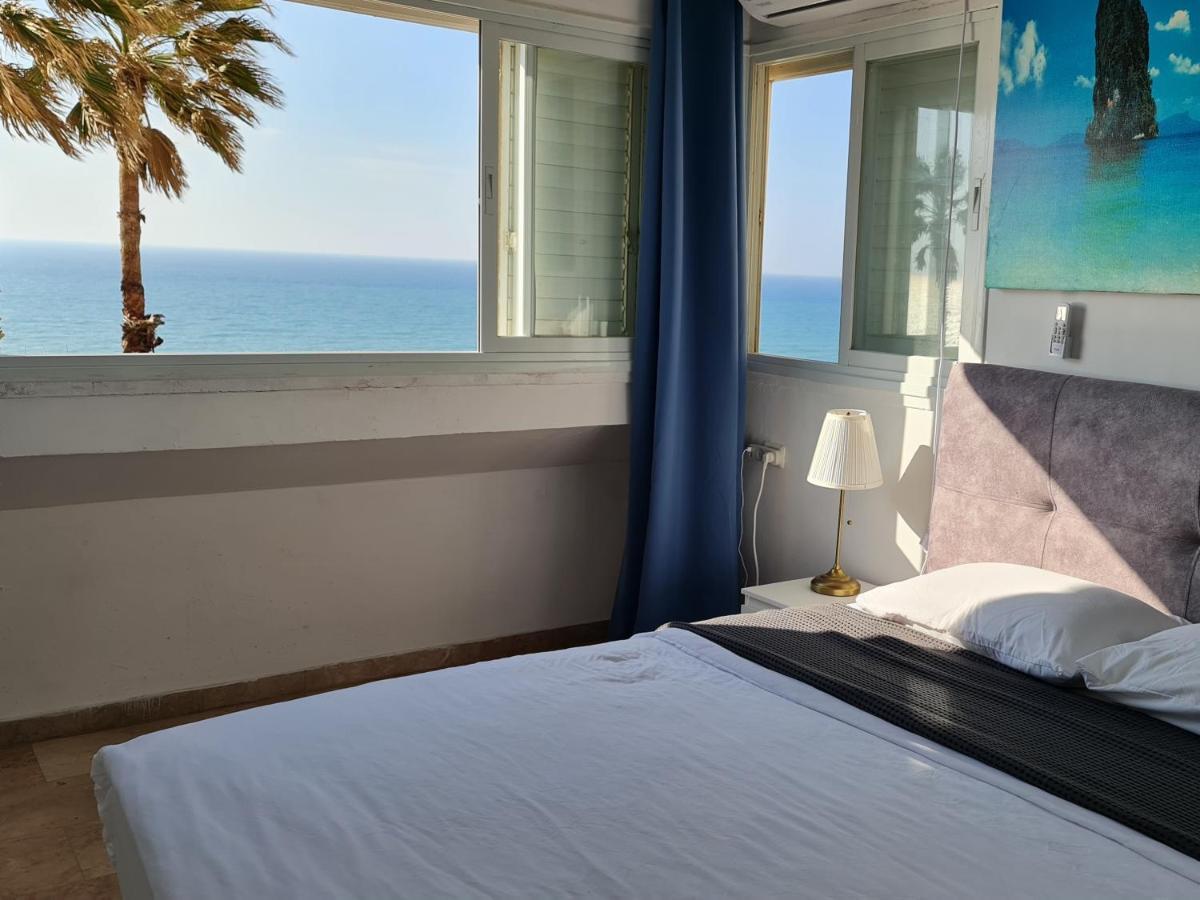 Magic On The Sea-Suites With A Private Jacuzzi And A Private Sea View Netánja Kültér fotó